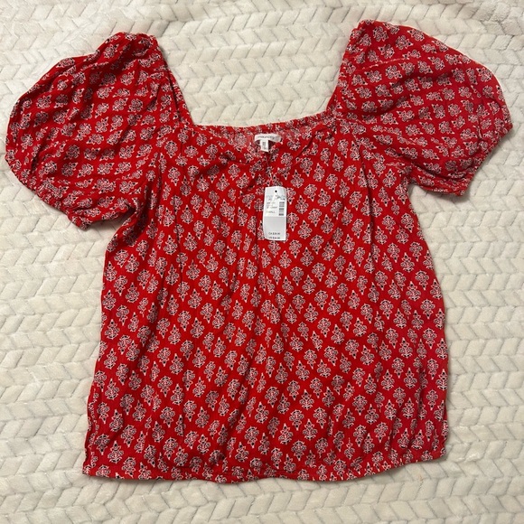 Maurice’s Medallion Bubble Hem Blouse Size Small - Picture 3 of 4